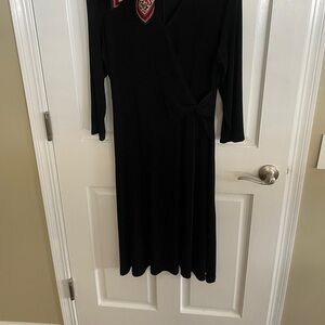 Chico’s Travelers Black Faux Wrap Dress With Side Twist Size 2